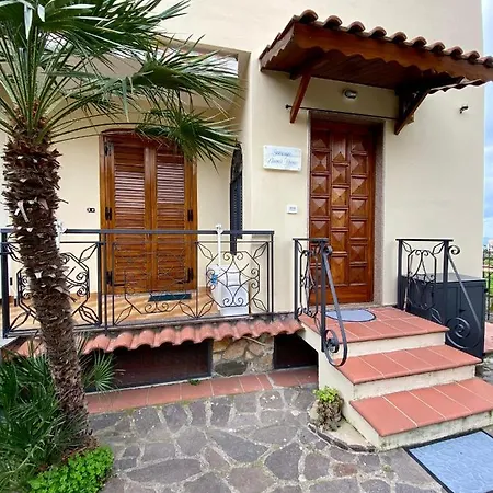 Seascape - Noemi's Bed and breakfast 3*