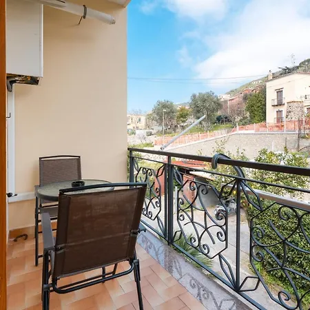 Seascape - Noemi's 3* Vico Equense